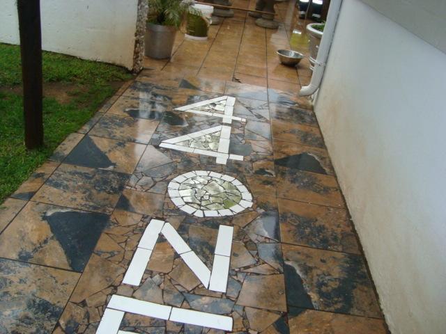 44 On Ennis Guest Lodge And Restaurant - No Load Sheddding Ermelo Exteriér fotografie